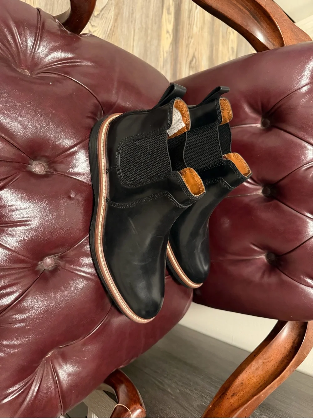 Johnston & Murphy Black Leather Chukka Boots with Brown Welt